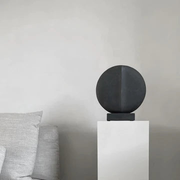 VASE GUGGENHEIM